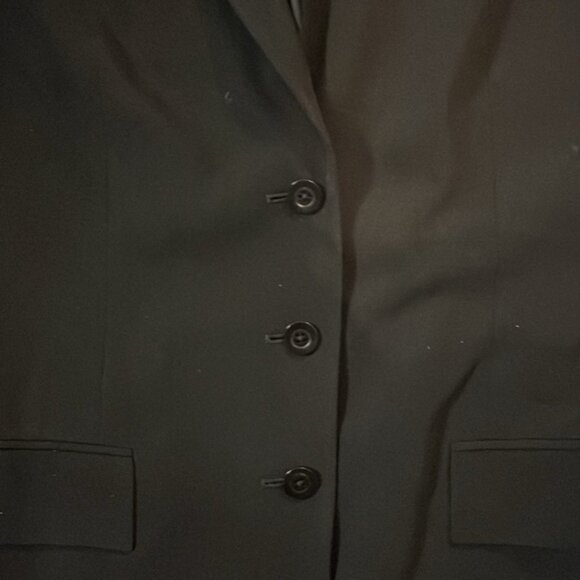 Womens black lined 3- buttton blazer - real clothessize - Picture 3 of 6